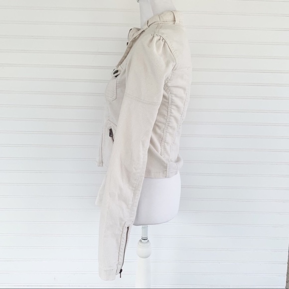 Abercrombie & Fitch Cream Corduroy Denim Jacket - Picture 5 of 12
